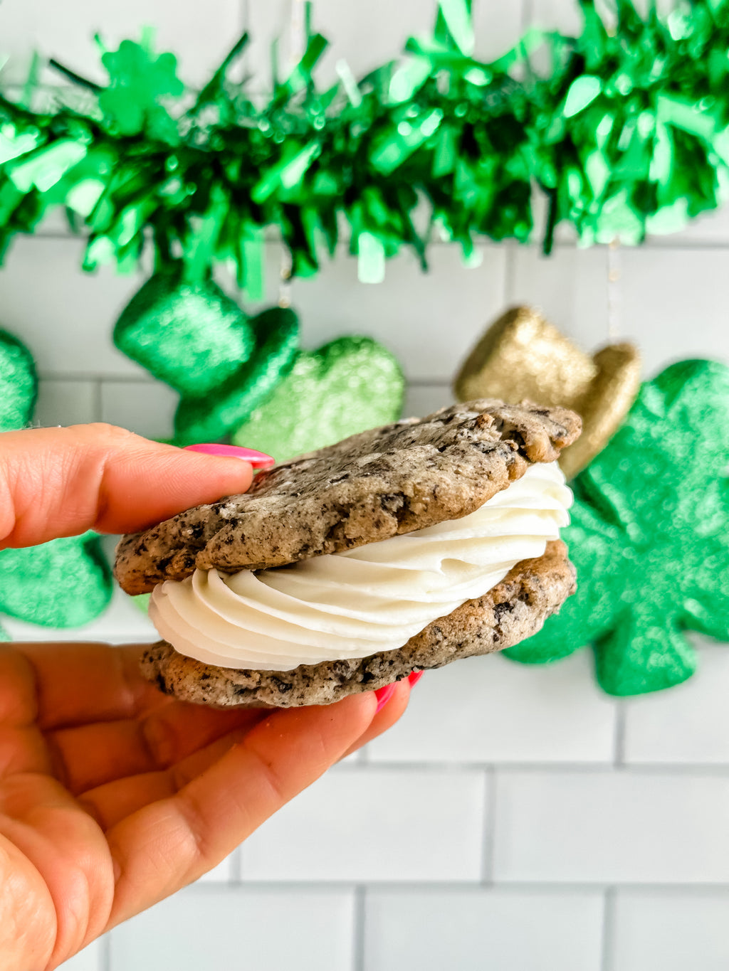 Cookies + Cream Sammie