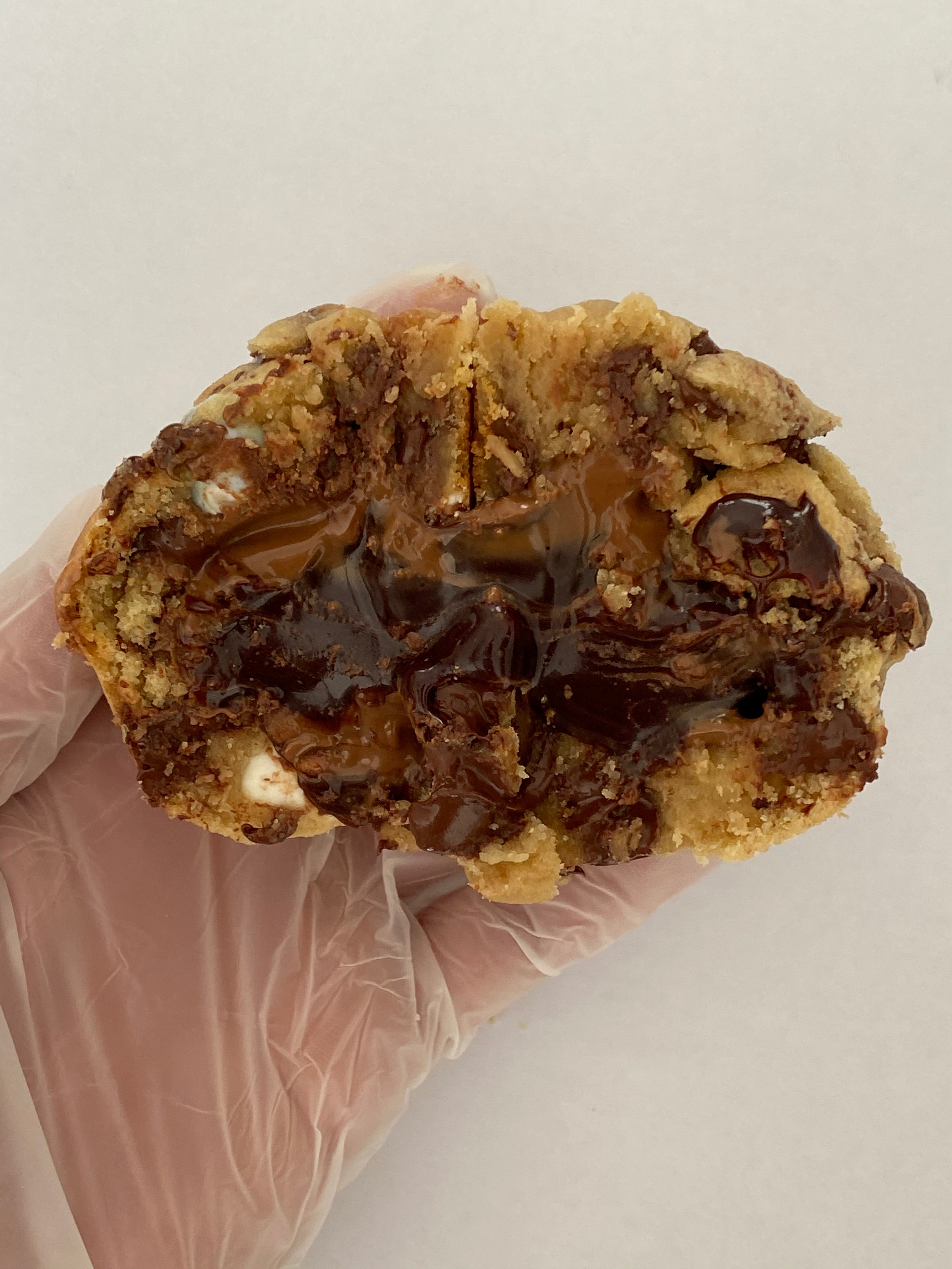 GLUTEN FREE: LIMITED EDITION CADBURY EGG