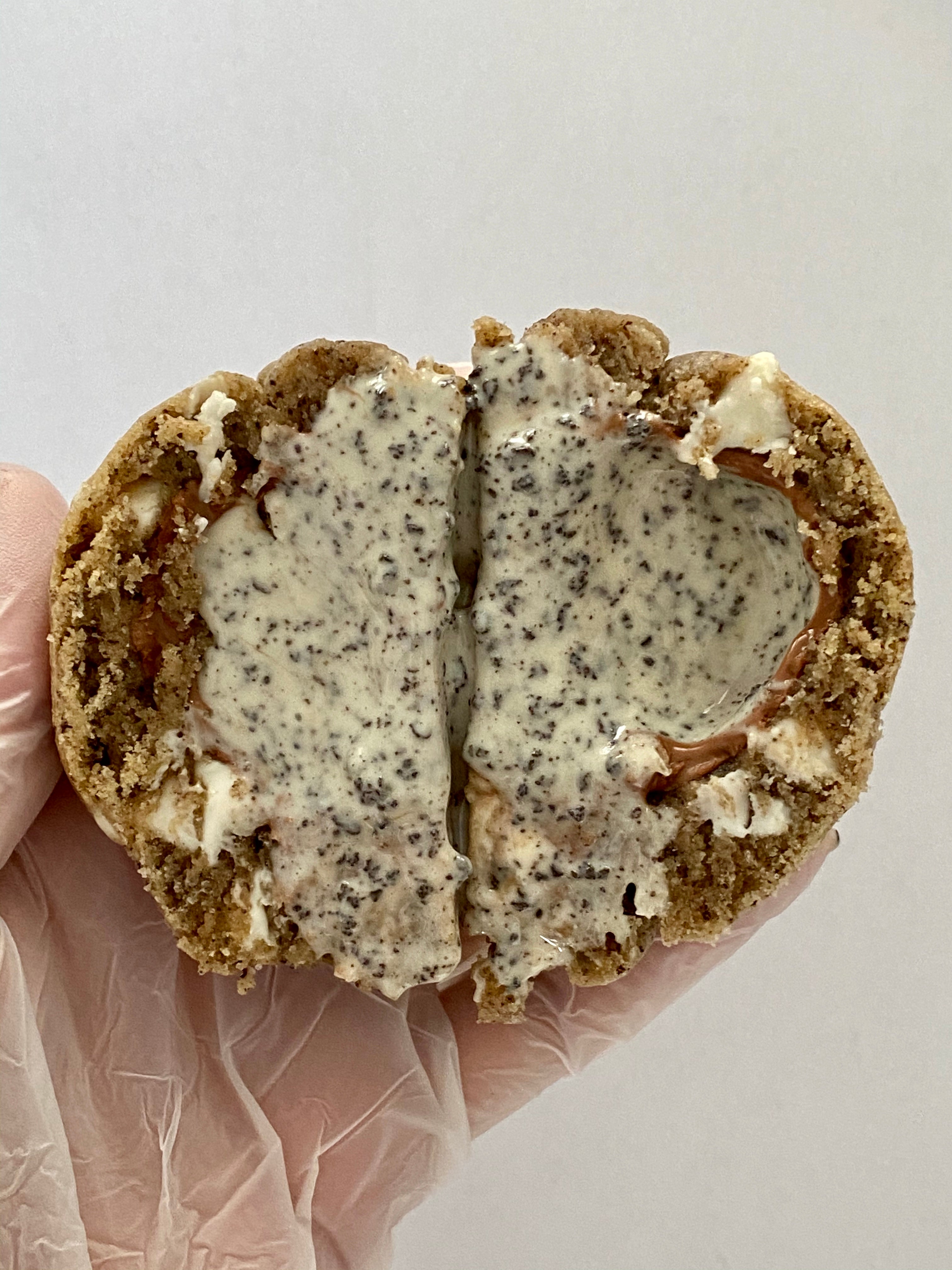 LIMITED EDITION: OREO EGG