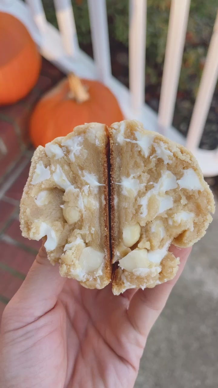 White Chocolate Macadamia