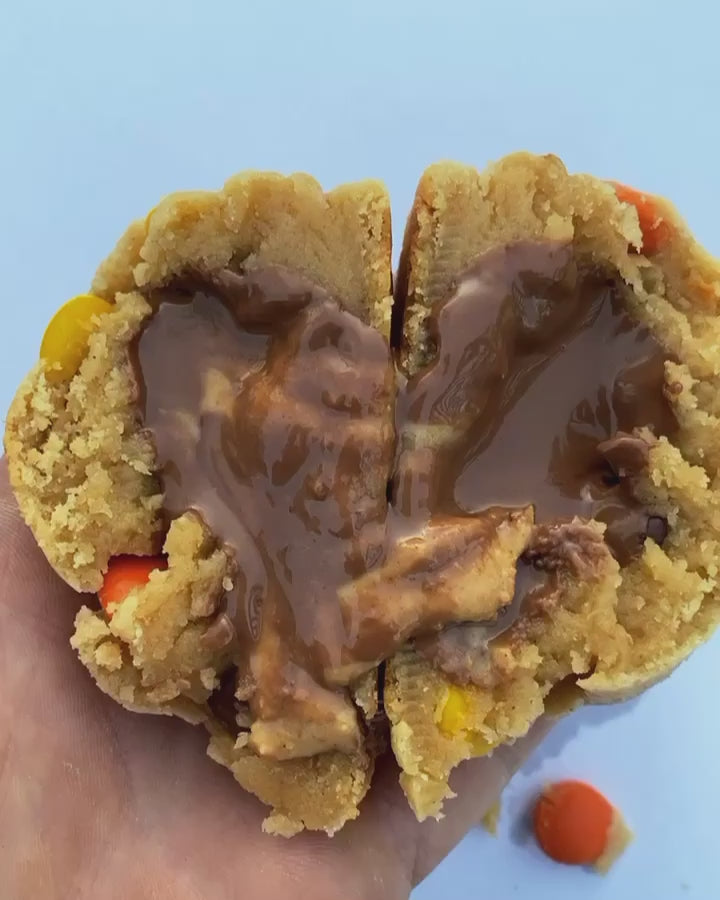 GLUTEN FREE: LIMITED EDITION Reese Egg