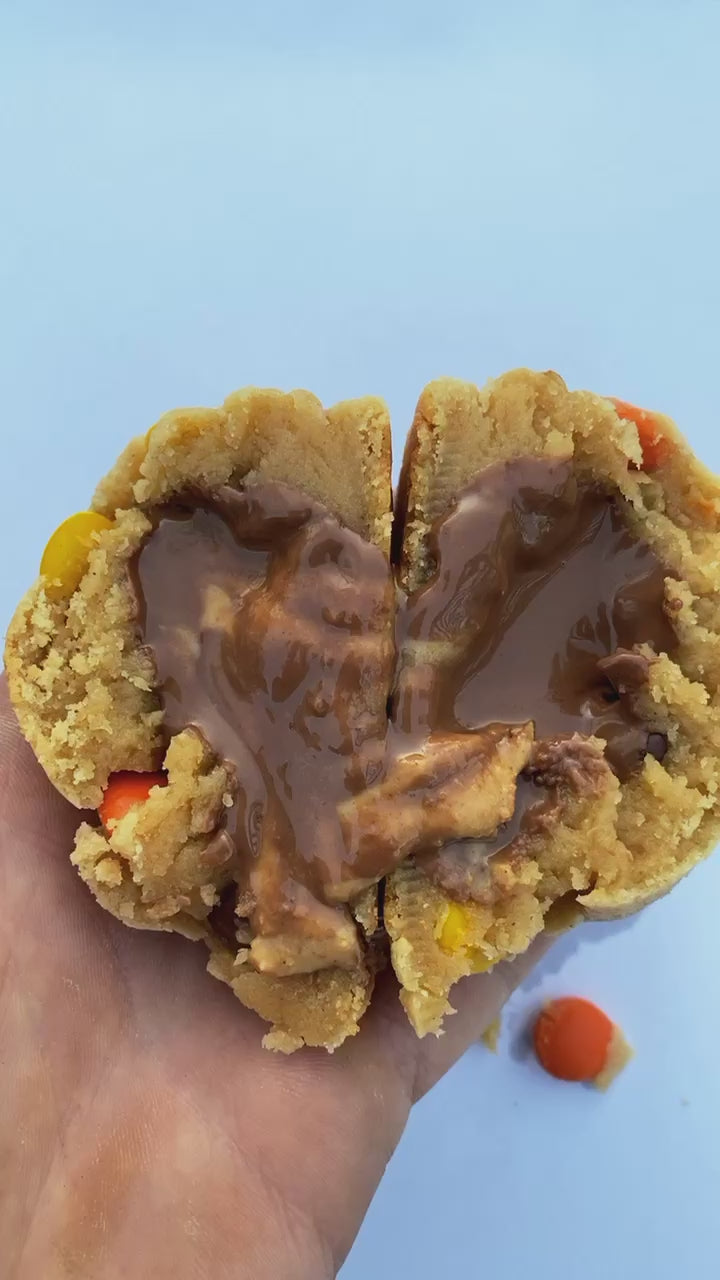 GLUTEN FREE: LIMITED EDITION Reese Egg